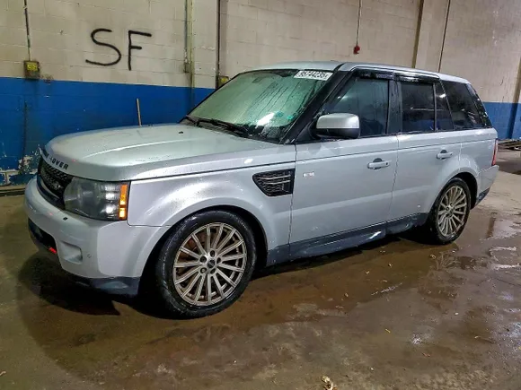 2012 Land Rover Range Rover Sport HSE, VIN SALSF2D45CA735239 — Undercarriage