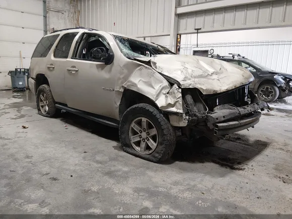2013 GMC Yukon SLT, VIN 1GKS2CE09DR244703 — Rollover