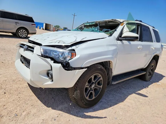 2024 Toyota 4Runner SR5, VIN JTEMU5JR0R6249596 — All over