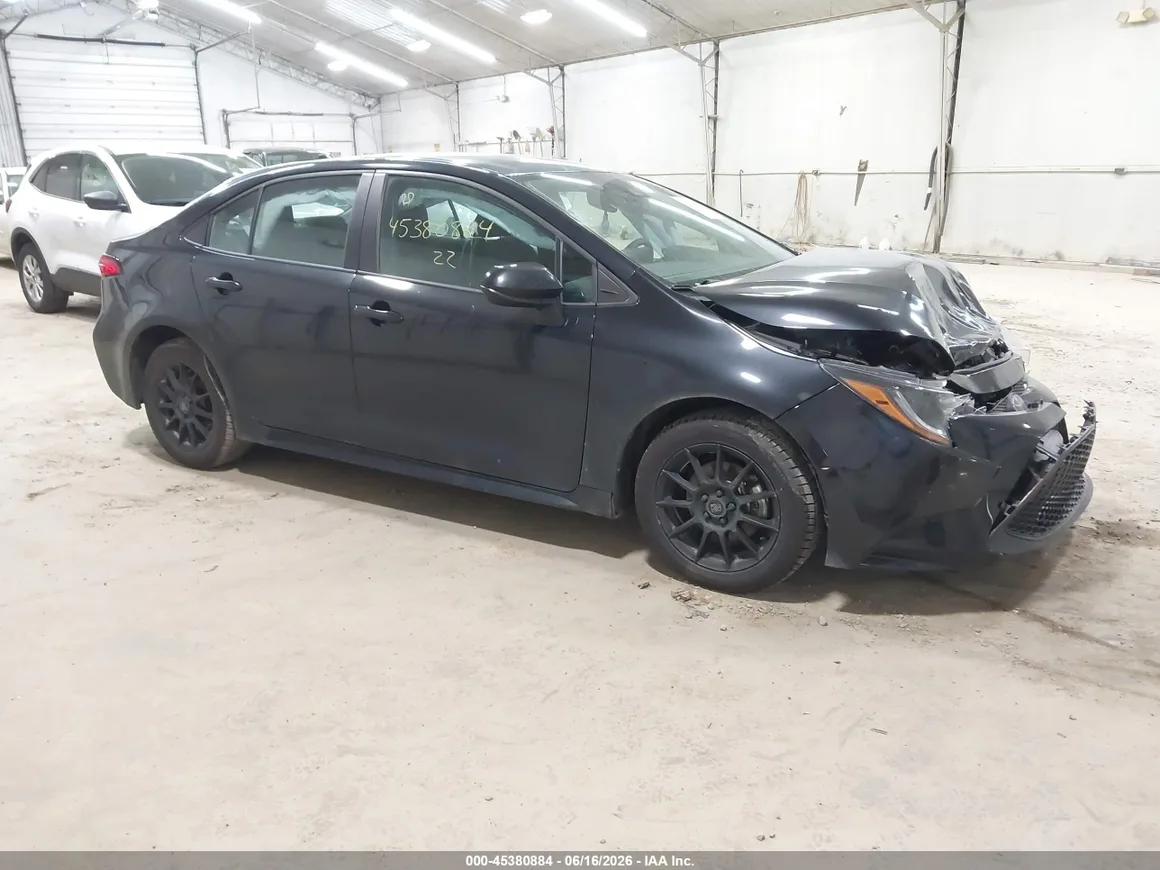 2022 Toyota Corolla LE, VIN 5YFEPMAE7NP280600 — Auction photo 1 of 6