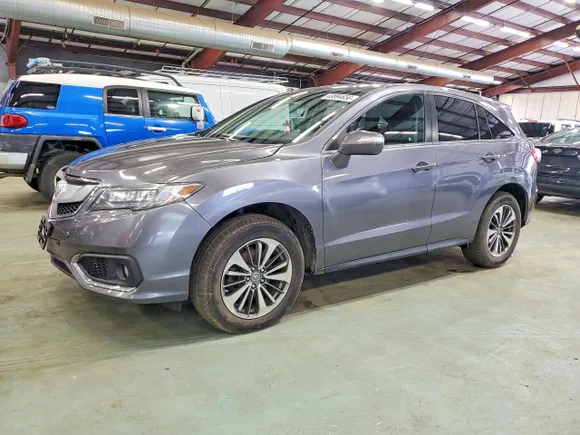 2018 Acura RDX Advance, VIN 5J8TB4H7XJL022072 — Minor dents and scratches