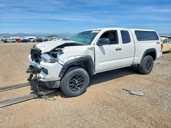 2021 Toyota Tacoma SR, VIN 3TYSZ5AN1MT020173 — Front end
