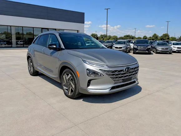 2023 Hyundai NEXO Limited, VIN KM8J84A62PU031790 — Normal wear