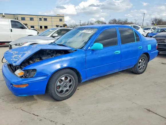 1995 Toyota Corolla DX, VIN 1NXAE09B7SZ314519 — Front end
