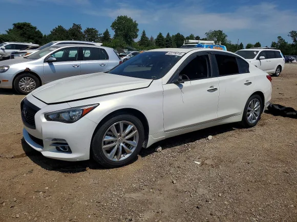 2015 Infiniti Q50 Premium, VIN JN1BV7AR4FM407310 — Vandalism