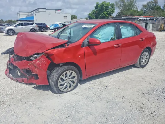 2018 Toyota Corolla LE, VIN 5YFBURHE5JP741205 — Front end