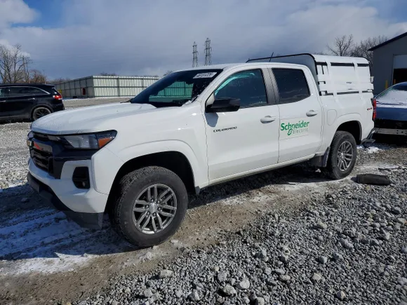 2023 Chevrolet Colorado 4WD LT, VIN 1GCPTCEK8P1170757 — Side