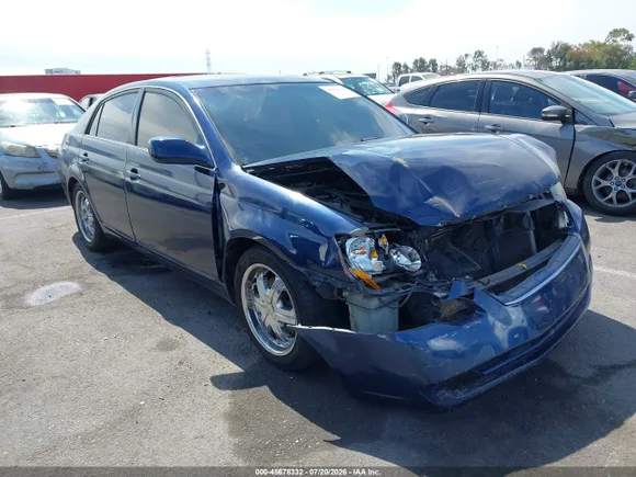 2005 Toyota Avalon Limited, VIN 4T1BK36B35U012409 — Normal wear