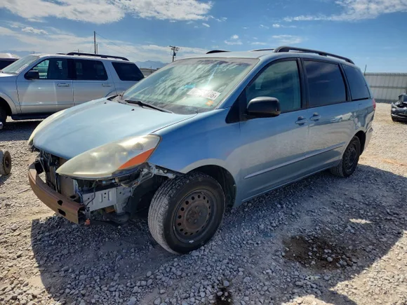2007 Toyota Sienna LE, VIN 5TDZK23C67S015466 — Minor dents and scratches