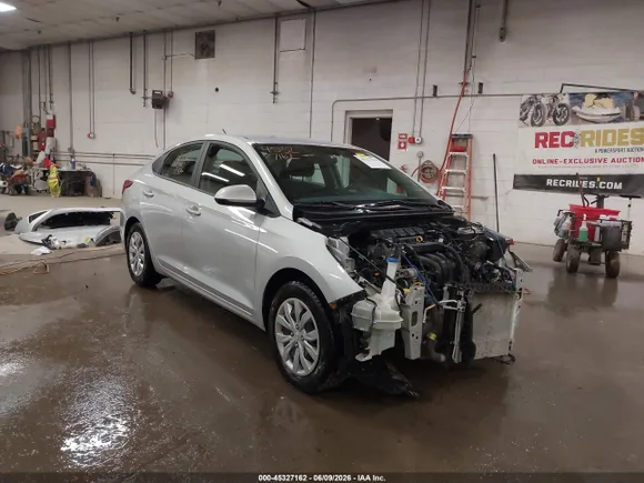 2022 Hyundai Accent SE, VIN 3KPC24A69NE171569 — Front end