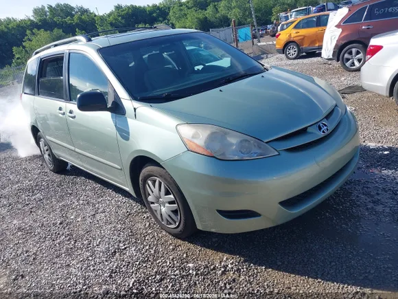 2007 Toyota Sienna LE, VIN 5TDZK23C87S096647 — Normal wear