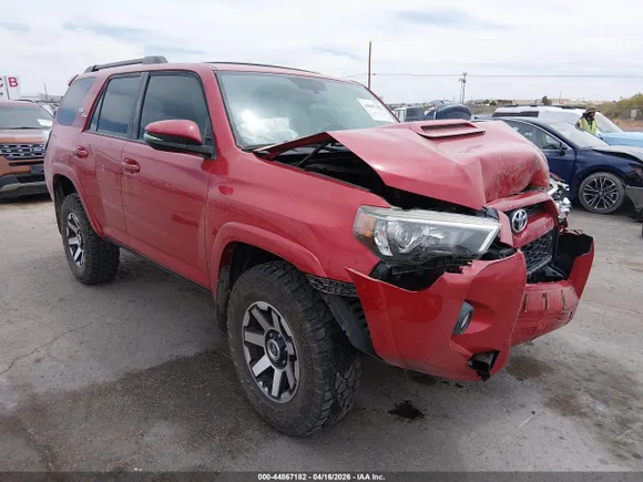 2019 Toyota 4Runner SR5 Premium, VIN JTEBU5JR9K5655783 — Front end