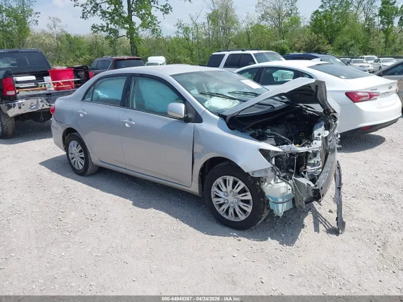 2011 Toyota Corolla LE, VIN 2T1BU4EE6BC637380 — Front end
