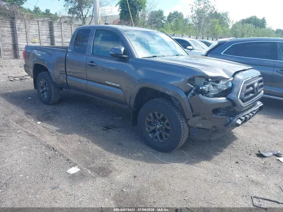 2021 Toyota Tacoma SR, VIN 3TYSZ5AN0MT008872 — Front end