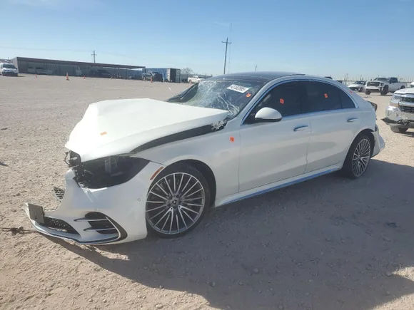 2022 Mercedes-Benz S 500, VIN W1K6G6DB3NA163639 — Front end