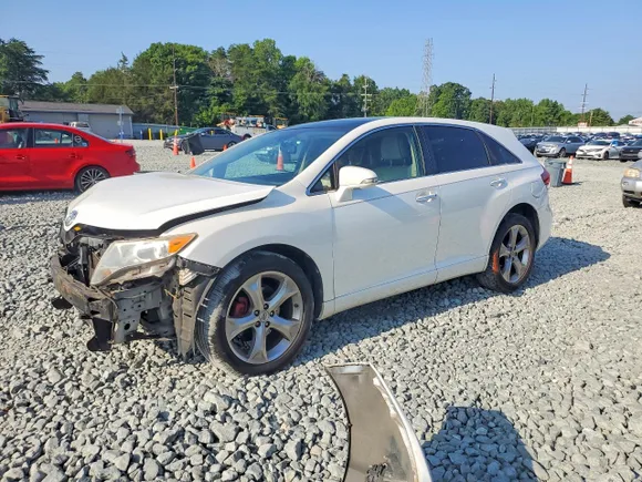 2014 Toyota Venza XLE, VIN 4T3ZK3BBXEU065815 — Front end