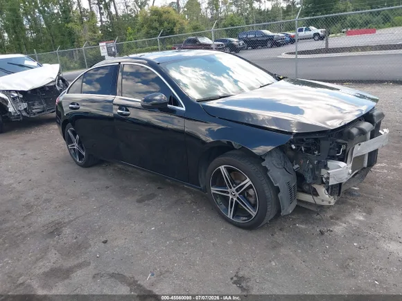 2019 Mercedes-Benz A 220, VIN WDD3G4FB1KW024175 — Front end