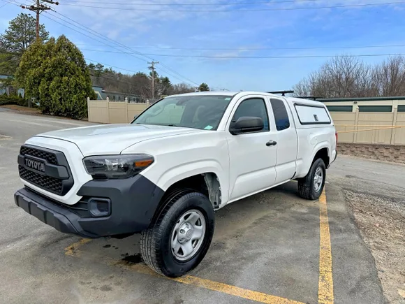 2019 Toyota Tacoma SR, VIN 5TFRX5GN0KX161038 — Minor dents and scratches