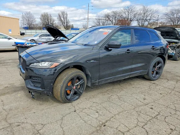 2018 Jaguar F-Pace 25t R-Sport, VIN SADCL2FX4JA254024 — Undercarriage