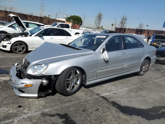2006 Mercedes-Benz S 430, VIN WDBNG70J96A473643 — Front end