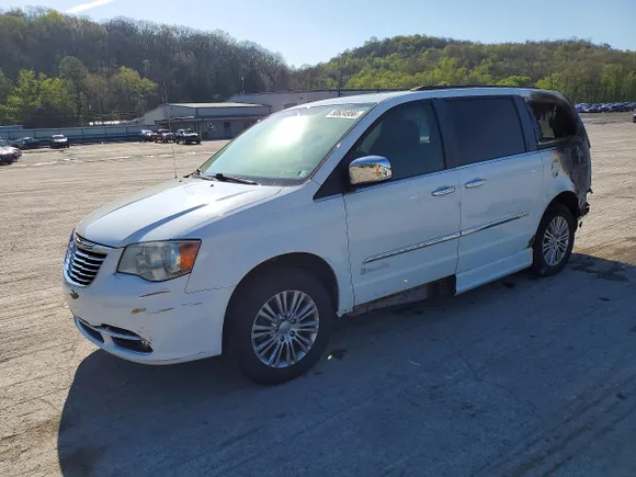 2014 Chrysler Town & Country Touring L, VIN 2C4RC1CG1ER142979 — Burn