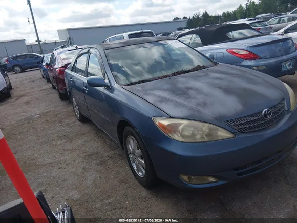 2003 Toyota Camry XLE, VIN JTDBE30KX30165314 — Normal wear