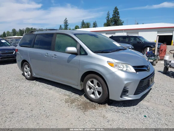 2019 Toyota Sienna LE, VIN 5TDKZ3DC3KS016052 — Interior fire