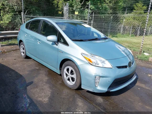 2014 Toyota Prius Two, VIN JTDKN3DUXE1773861 — Normal wear