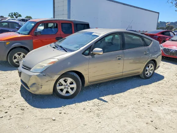 2004 Toyota Prius, VIN JTDKB20U040030252 — Vandalism
