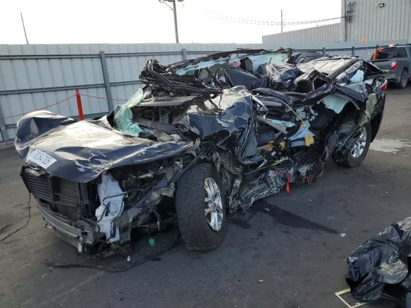 2019 Chevrolet Traverse LT Cloth, VIN 1GNERGKW8KJ196795 — All over