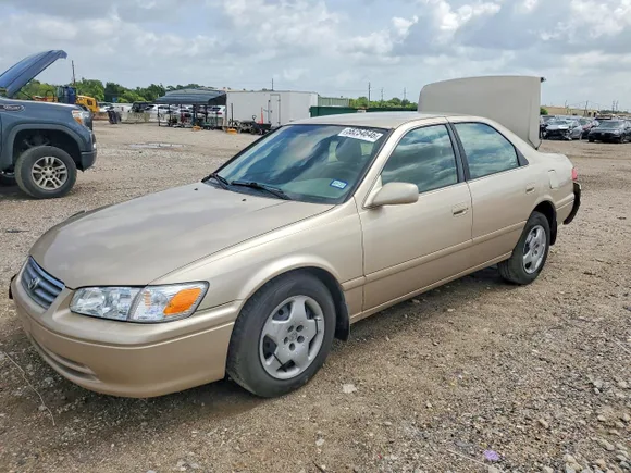 2001 Toyota Camry LE, VIN JT2BG22K010561551 — Rear end