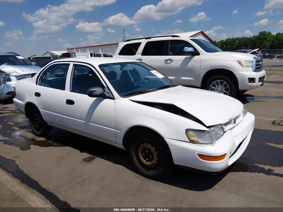 1997 Toyota Corolla, VIN 1NXBA02E9VZ661617 — Front end