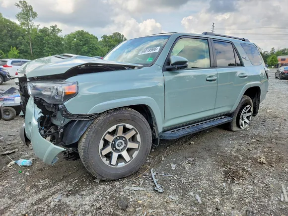 2023 Toyota 4Runner TRD Off Road Premium, VIN JTERU5JR0P6201373 — Front end