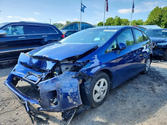 2010 Toyota Prius II, VIN JTDKN3DU9A0089416 — Front end