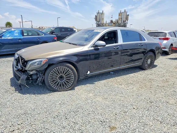 2016 Mercedes-Benz S Maybach S 600, VIN WDDUX7GBXGA233813 — Front end