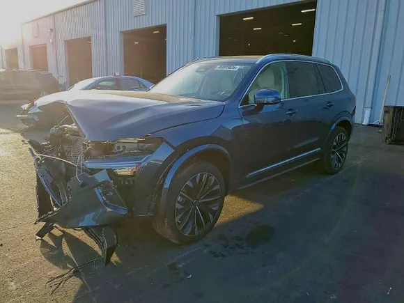 2026 Volvo XC90 Ultra, VIN YV4062PF9T1480636 — Front end