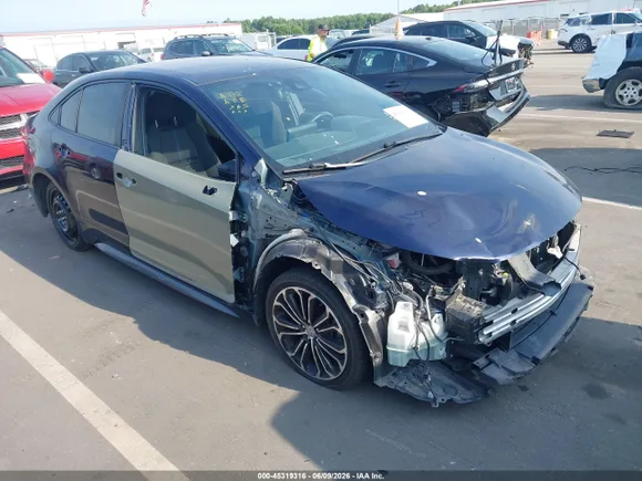 2021 Toyota Corolla SE, VIN JTDS4MCEXMJ070679 — Front end