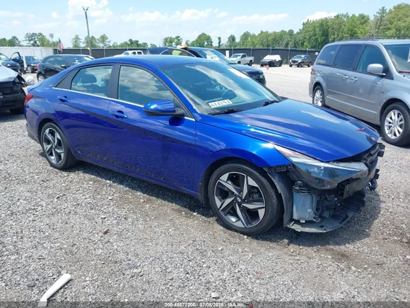 2022 Hyundai Elantra SEL, VIN KMHLN4AG9NU216314 — Front end