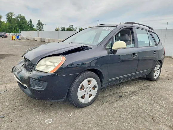 2009 Kia Rondo LX, VIN KNAFG529X97262477 — Front end