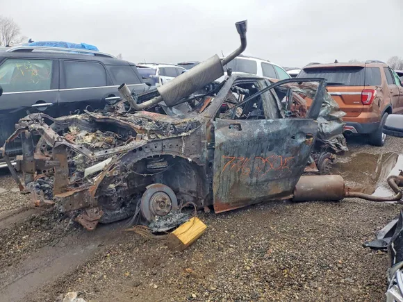 2024 Toyota Highlander XLE, VIN 5TDKDRBH5RS556688 — Burn
