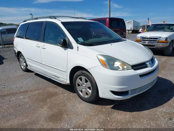 2004 Toyota Sienna LE, VIN 5TDZA23C04S160811 — Normal wear