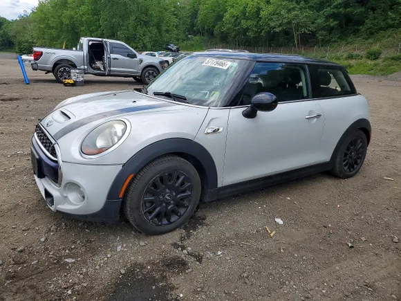 2014 MINI Hardtop S, VIN WMWXM7C50ET985647 — Зад