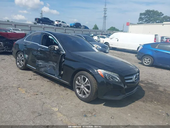 2016 Mercedes-Benz C 300 Sport, VIN 55SWF4JB0GU103347 — Side