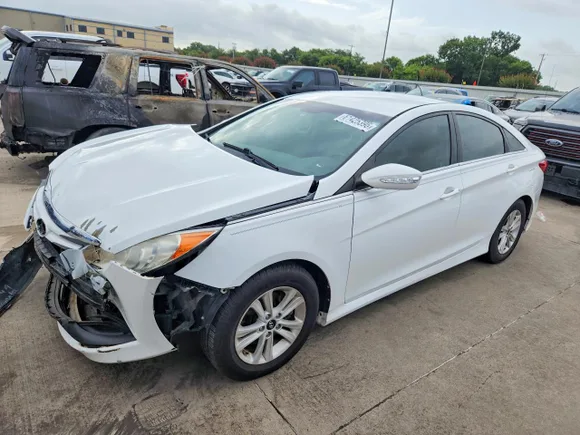 2014 Hyundai Sonata GLS, VIN 5NPEB4AC5EH903643 — Front end
