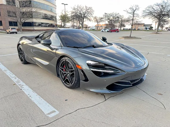 2021 McLaren 720S, VIN SBM14FCA0MW006035 — Normal wear