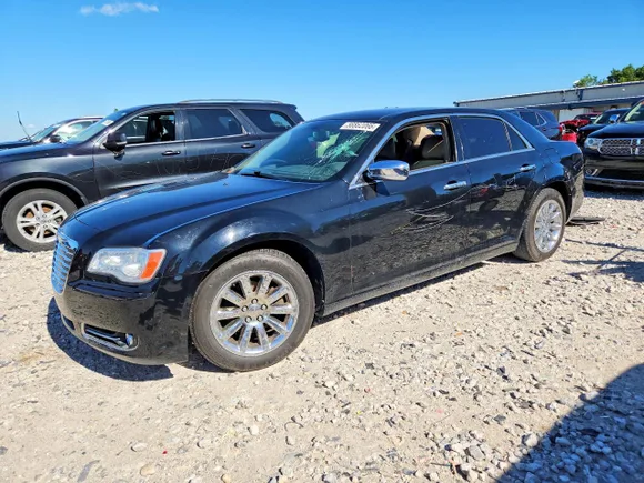 2014 Chrysler 300 C, VIN 2C3CCAEG7EH378520 — Vandalism