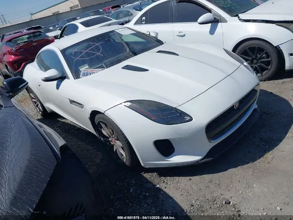 2018 Jaguar F-Type P300, VIN SAJDD1GX5JCK53704 — Пресная вода