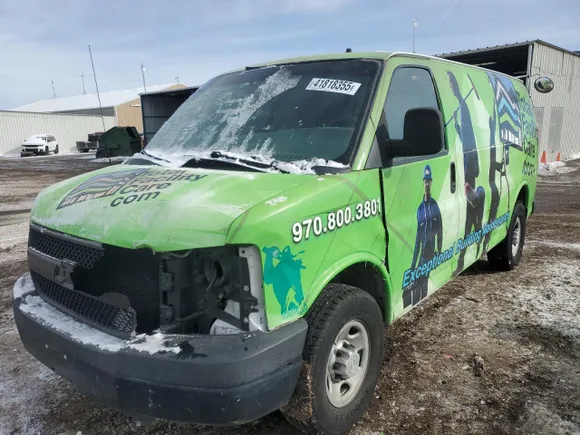 2008 Chevrolet Express G2500, VIN 1GBGG25C581173645 — Front end