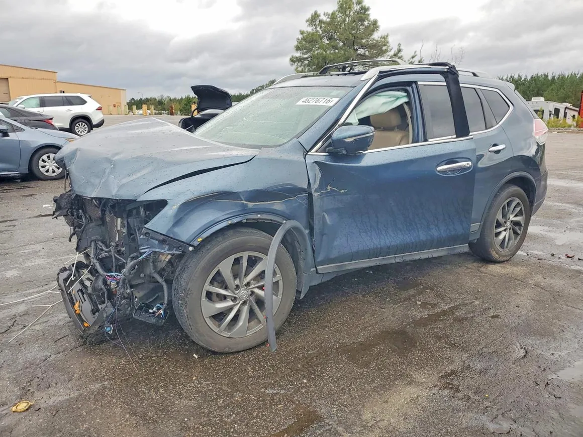 2014 Nissan Rogue SL, VIN 5N1AT2MT3EC833899 — Auction photo 1 of 4
