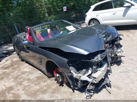 2013 Mercedes-Benz SL 550, VIN WDDJK7DA8DF001271 — Front end